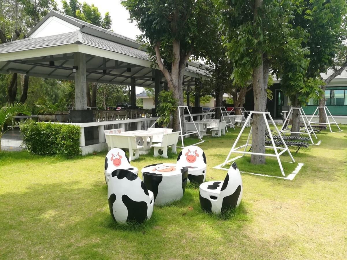 The Lake Hill Resort Pran Buri Bagian luar foto