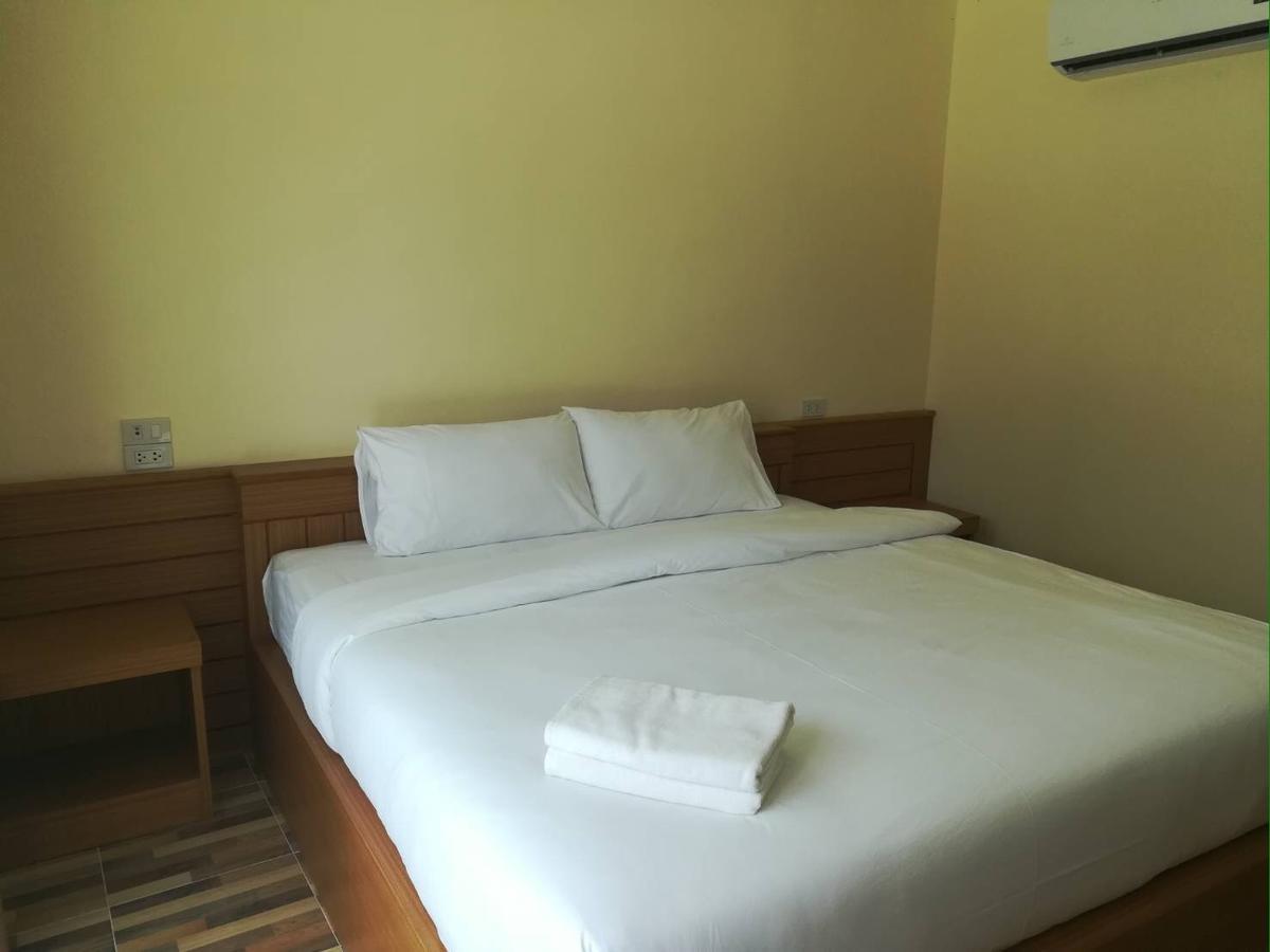 The Lake Hill Resort Pran Buri Bagian luar foto