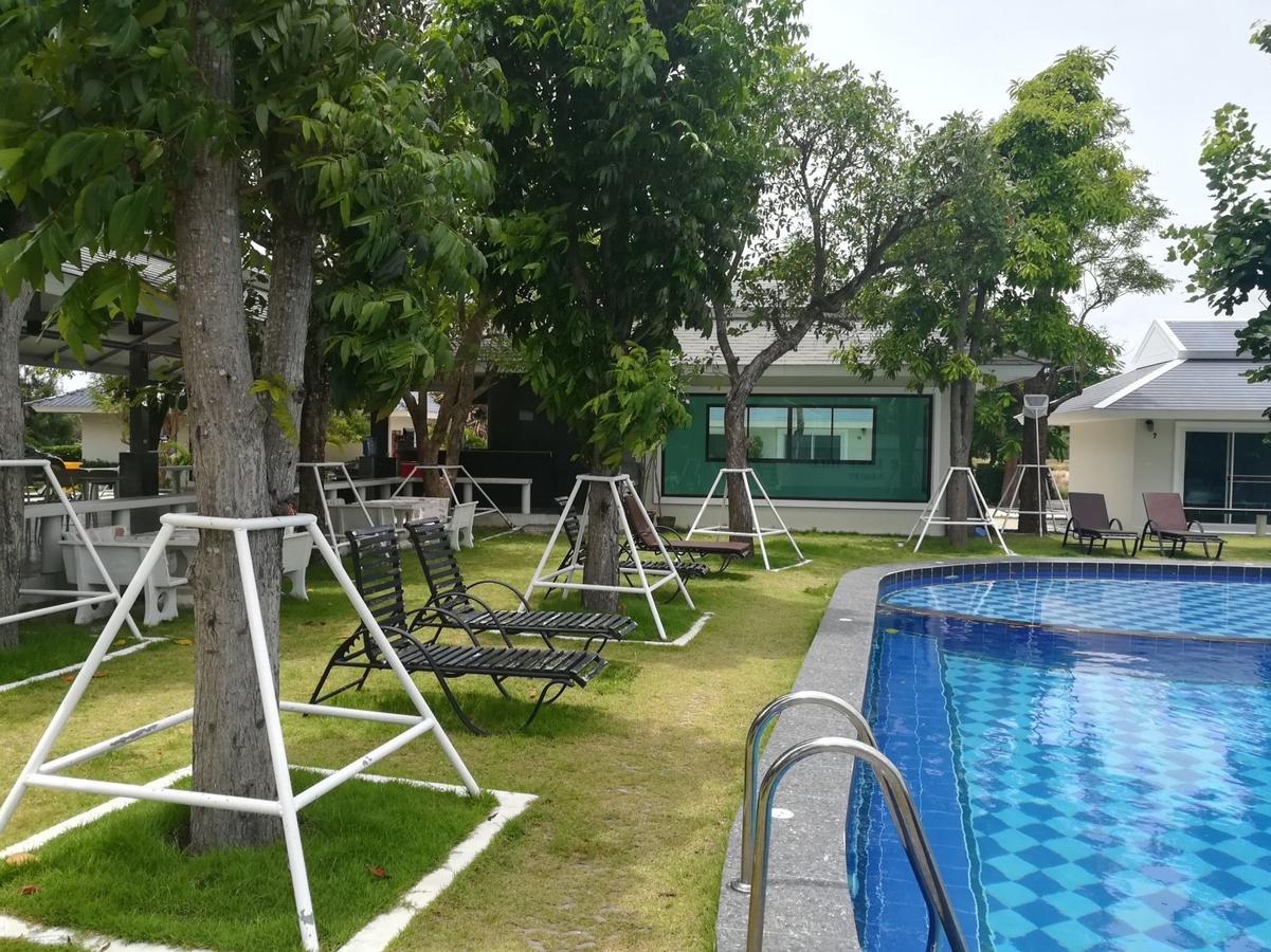 The Lake Hill Resort Pran Buri Bagian luar foto